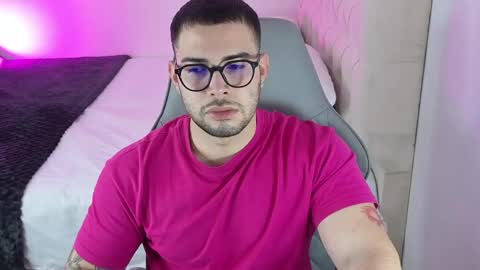 Snapshot of latam_ chatting on 05-25-26, 02:28 YOUR BABY online show from 05-25-26, 02:28