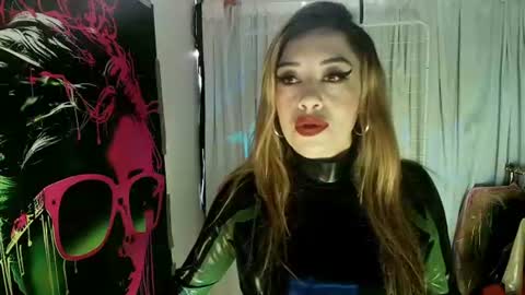 Snapshot of latex_rose_daniels chatting on 07-20-26, 05:15 ROSE online show from 07-20-26, 05:15