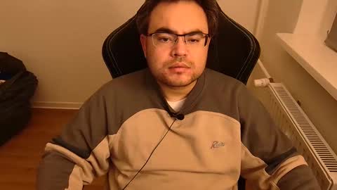 latexboy893 online show from 03-10-26, 05:51