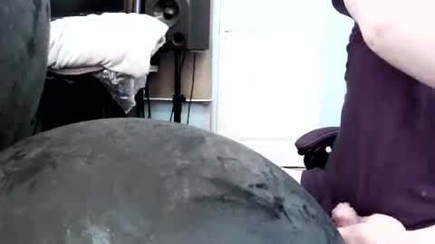 latexchris77 online show from 04-17-26, 06:05