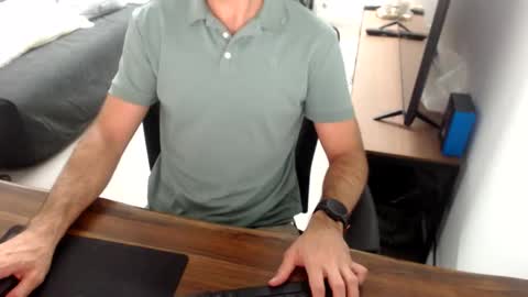 latexdave84 online show from 01-14-26, 05:57