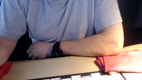 Snapshot of latexloverch71 chatting on 02-12-26, 12:00 Andreas Latexlover online show from 02-12-26, 12:00