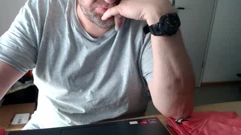 Snapshot of latexloverch71 chatting on 04-06-26, 12:39 Andreas Latexlover online show from 04-06-26, 12:39