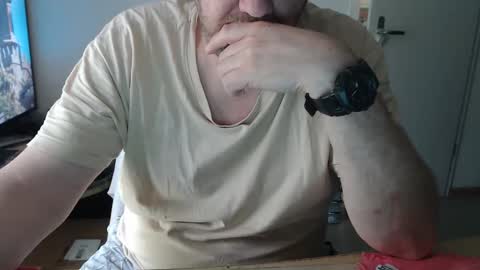 Snapshot of latexloverch71 chatting on 04-11-26, 01:59 Andreas Latexlover online show from 04-11-26, 01:59