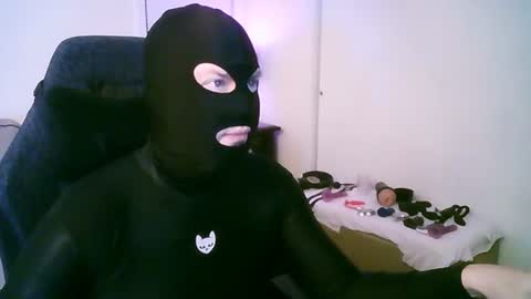 latexminheadroom online show from 06-24-26, 01:04