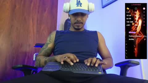 Snapshot of latin_blackmen chatting on 06-08-26, 04:18 latin_blackmen online show from 06-08-26, 04:18