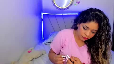 latinamav22 online show from 05-06-26, 08:03