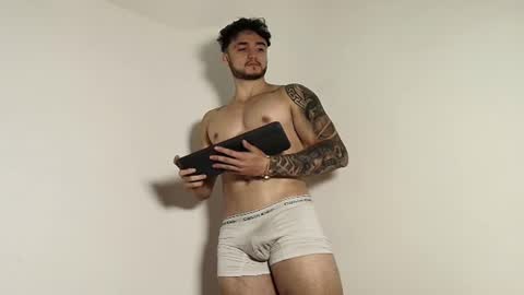 LatinBoyVIP  Colombian online show from 07-16-26, 04:02