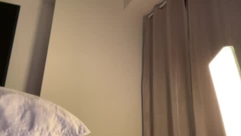 Hi -  online show from 04-07-26, 04:57