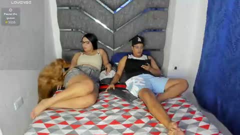 James and Sara online show from 08-08-26, 04:47