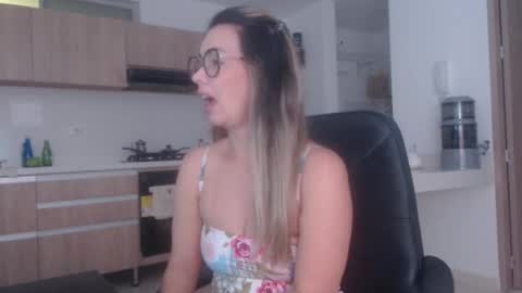 latinpaprika online show from 03-29-26, 01:16