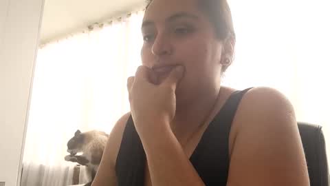 Julieta online show from 03-10-25, 07:29