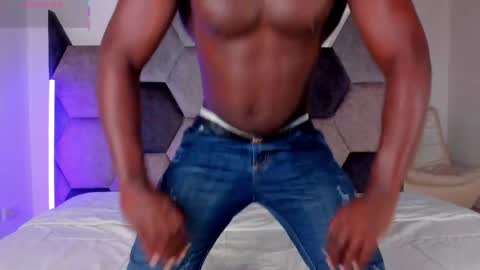 LEANDRO online show from 04-17-26, 04:15