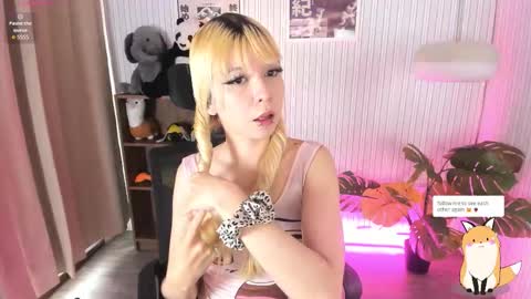 laukyubey1 online show from 02-24-26, 08:40