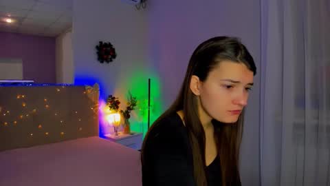 Snapshot of laura__leee chatting on 01-14-26, 06:19 Laura online show from 01-14-26, 06:19