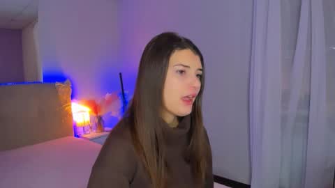 Snapshot of laura__leee chatting on 02-06-26, 07:02 Laura online show from 02-06-26, 07:02