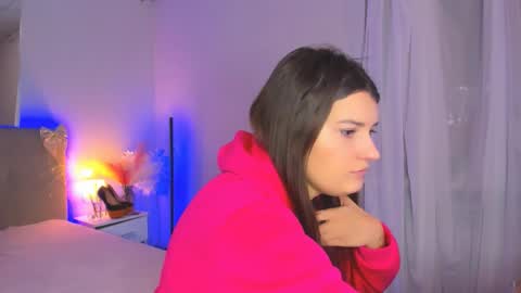 Snapshot of laura__leee chatting on 02-16-26, 06:20 Laura online show from 02-16-26, 06:20