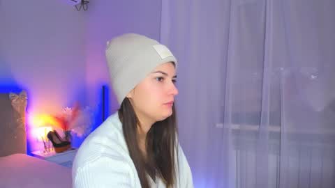 Snapshot of laura__leee chatting on 02-17-26, 06:32 Laura online show from 02-17-26, 06:32