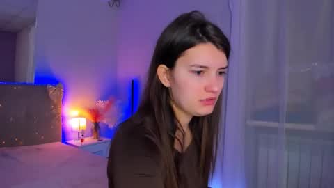 Snapshot of laura__leee chatting on 03-01-26, 06:15 Laura online show from 03-01-26, 06:15