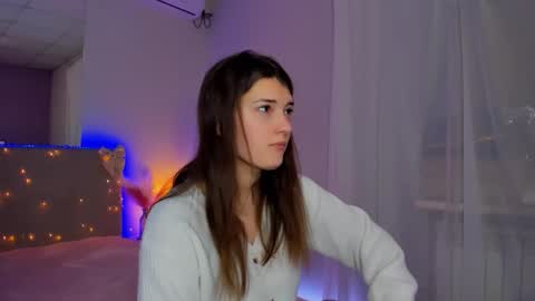 Laura online show from 03-22-26, 06:06