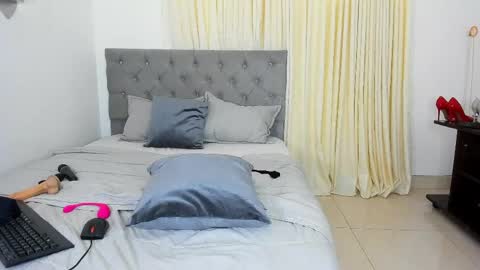   online show from 04-07-26, 03:12