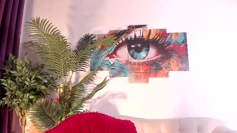 Laura online show from 07-12-26, 09:17
