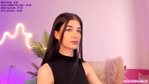 Laura online show from 07-26-26, 10:16