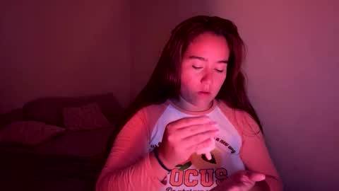 laura online show from 04-04-26, 01:37