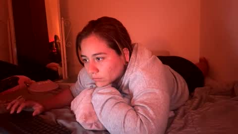 laura online show from 04-06-26, 04:46