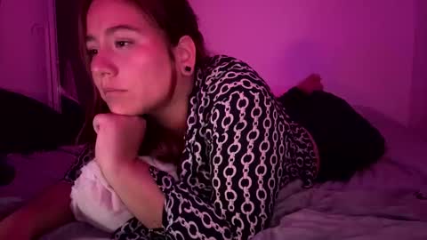 laura online show from 04-10-26, 09:30