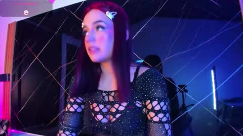 Snapshot of laura_hentai chatting on 02-15-26, 01:57 Laura online show from 02-15-26, 01:57