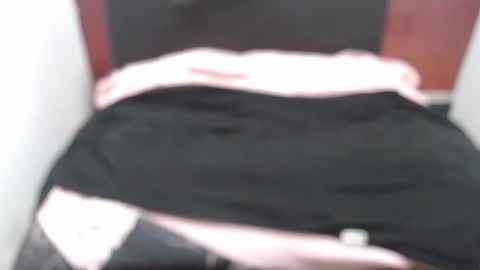  Laura  online show from 01-17-26, 01:49