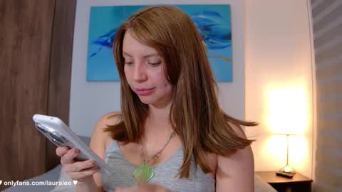 Laura Lee. online show from 02-20-26, 01:35