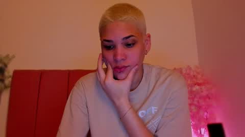 Laura Rose online show from 01-18-26, 06:12