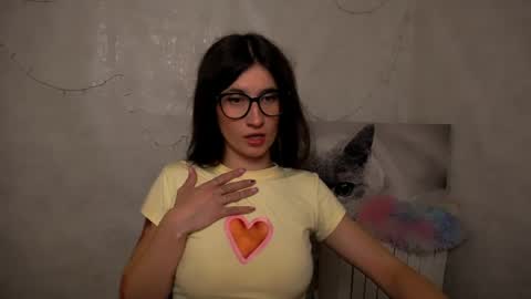 Laura online show from 06-30-26, 10:05