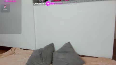 Snapshot of lauramcdowell_ chatting on 06-10-26, 07:02 Laura online show from 06-10-26, 07:02