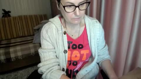 Lauraoven1 online show from 01-10-26, 08:38
