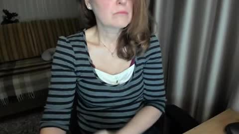 Lauraoven1 online show from 03-10-26, 05:18