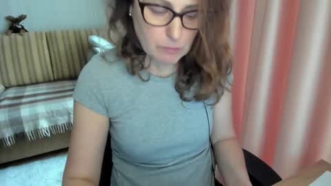 Lauraoven1 online show from 03-16-26, 09:57