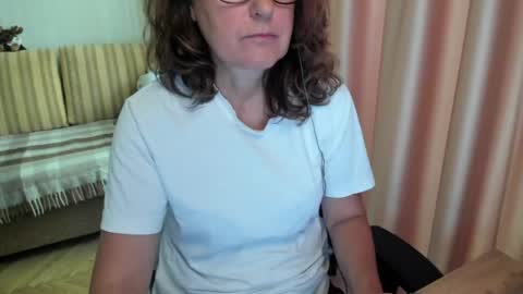 Lauraoven1 online show from 07-24-26, 07:39
