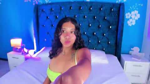 Snapshot of laurasmith_1 chatting on 03-17-26, 11:35 Laura online show from 03-17-26, 11:35