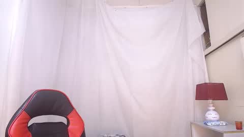 Snapshot of laurasofia45 chatting on 03-13-26, 06:25 Laura Sofia online show from 03-13-26, 06:25