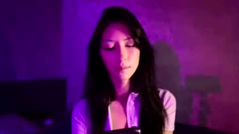laurelimaino online show from 08-02-26, 04:49