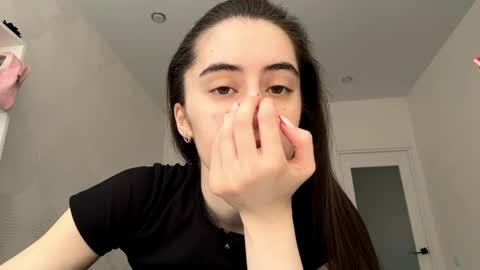 laurenadupuy online show from 06-07-26, 01:04