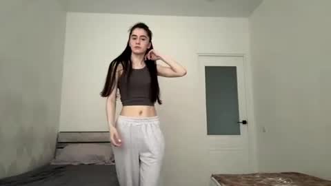 laurenadupuy online show from 06-27-26, 01:17