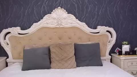 Snapshot of laurenjenssen chatting on 07-18-26, 11:58 Laura online show from 07-18-26, 11:58
