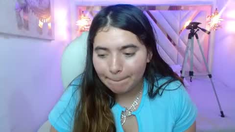 laura  online show from 07-20-26, 07:27
