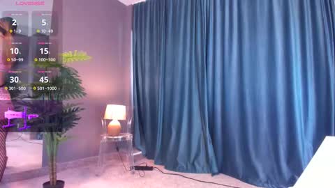 Laura online show from 02-05-26, 07:46