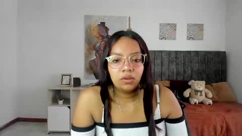 lauu7 online show from 06-23-26, 01:20