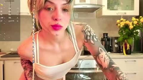 Snapshot of lavenderlav chatting on 03-29-26, 10:37 Melissa online show from 03-29-26, 10:37